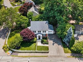 35 Cleveland Rd, Wellesley MA 02481