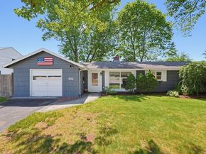 212 Beacon St, Framingham MA 01701