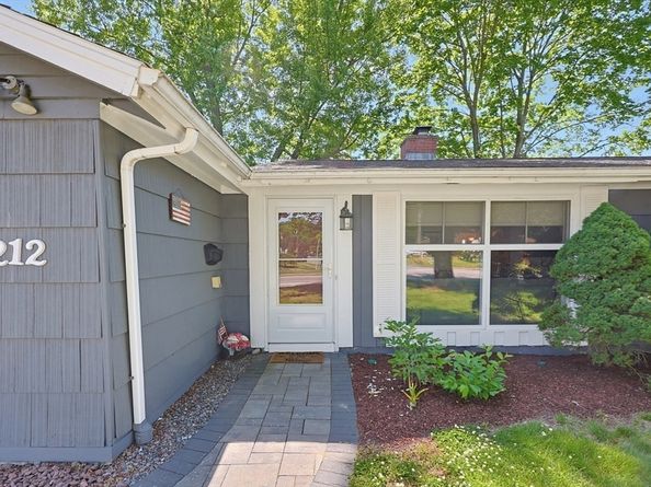 212 Beacon St, Framingham MA 01701