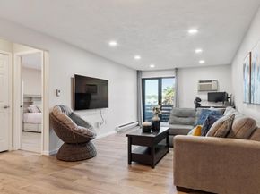 1205 Grafton St 26, Worcester MA 01604