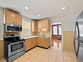 9 Parkwood Ter, Boston MA 02130