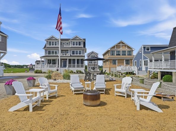135 Glades Rd, Scituate MA 02066