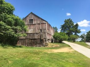 62 River Rd, Sturbridge MA 01566