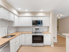 17 Lions Lane 2005, Salem MA 01970