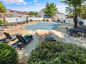 17 Lions Lane 2005, Salem MA 01970
