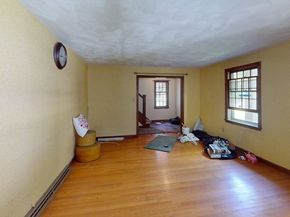 8 Pennock Rd, Chelmsford MA 01824