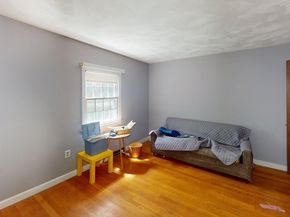 8 Pennock Rd, Chelmsford MA 01824