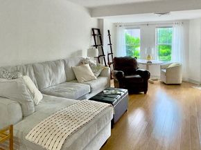 10 Seaport Dr 2209, Quincy MA 02171