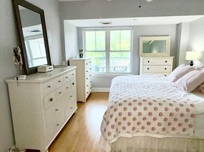10 Seaport Dr 2209, Quincy MA 02171