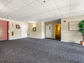 218 Reservoir St 103, Holden MA 01520