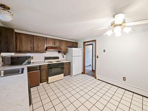 20 Cherry Ln, Braintree MA 02184
