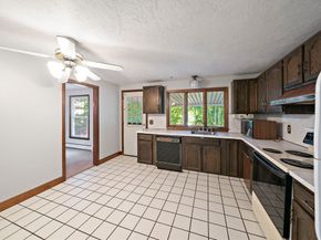 20 Cherry Ln, Braintree MA 02184