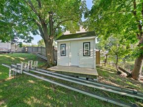20 Cherry Ln, Braintree MA 02184