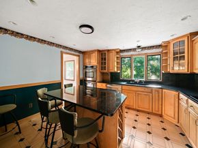 20 Cherry Ln, Braintree MA 02184