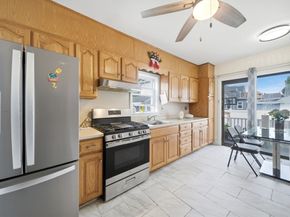 136 Hollis Ave, Quincy MA 02171