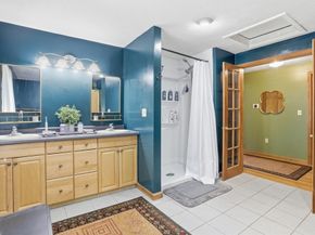 25 Thomas Pl, Leominster MA 01453