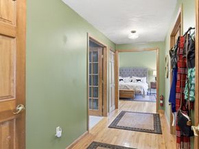 25 Thomas Pl, Leominster MA 01453