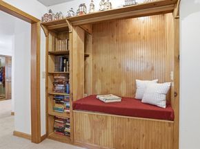25 Thomas Pl, Leominster MA 01453