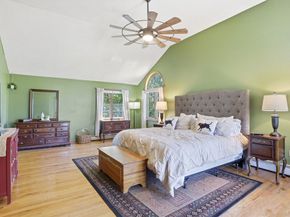 25 Thomas Pl, Leominster MA 01453