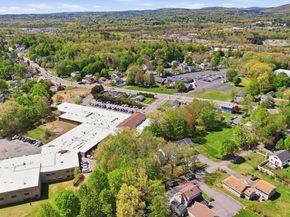 25 Thomas Pl, Leominster MA 01453