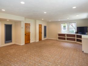 7 Banbury Dr., Westford MA 01886