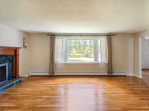 7 Banbury Dr., Westford MA 01886