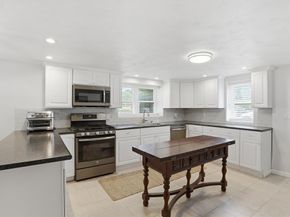 53 Gates Rd, Saugus MA 01906