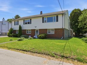 53 Gates Rd, Saugus MA 01906
