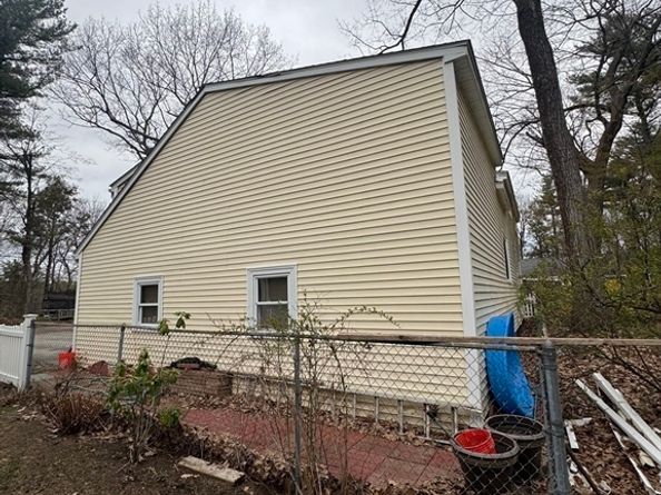 20 South Shore Rd, Westminster MA 01473