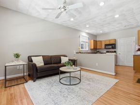 27 Boulder Dr, Burlington MA 01803