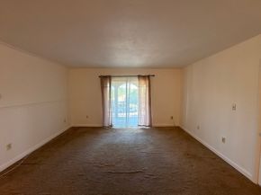 685 Oak St 512, Brockton MA 02301