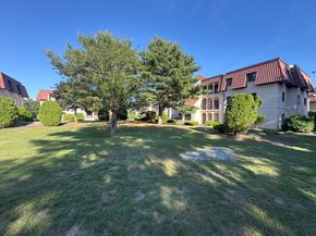 685 Oak St 512, Brockton MA 02301