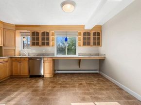 47 Mystic St 3F, Arlington MA 02474