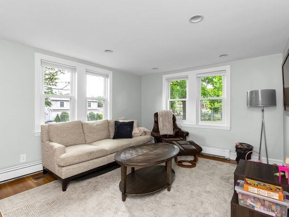 92 Hawthorn, Westwood MA 02090