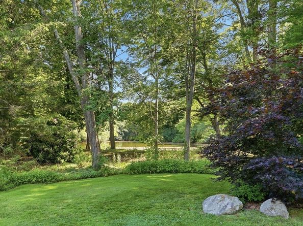 6 Oakmount Circle, Lexington MA 02420