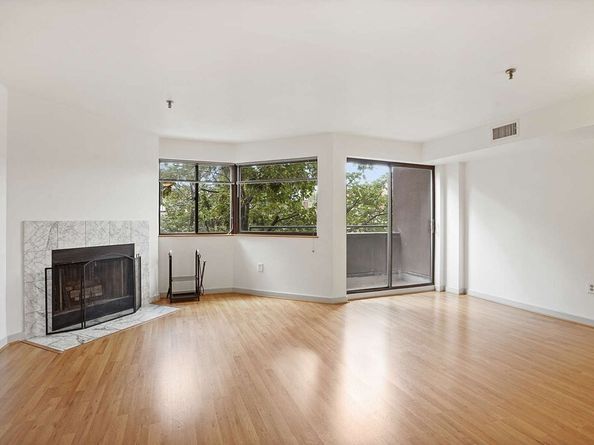 147 Kelton 712, Boston MA 02134