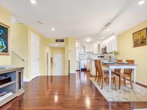 51 Pettee St 49, Newton MA 02464