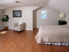 84 Newport Rd, Hull MA 02045