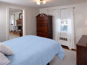 84 Newport Rd, Hull MA 02045