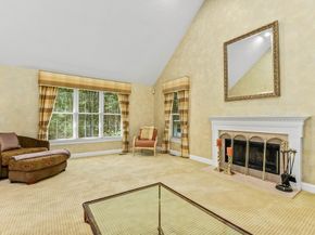 4 Dorset Drive, Walpole MA 02032