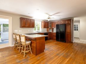 8 Riverbend Ln, Mattapoisett MA 02739