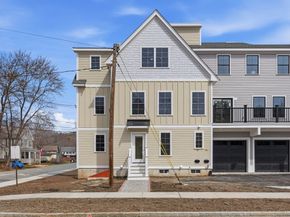 11 Washington Street M, Ipswich MA 01938