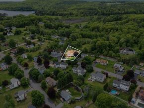 101 Long Hill Dr, Leominster MA 01453