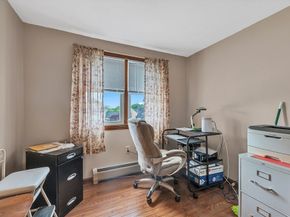 101 Long Hill Dr, Leominster MA 01453