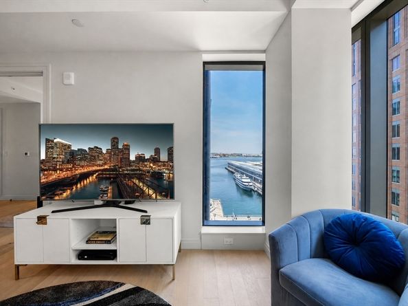 135 Seaport Blvd 1506, Boston MA 02210