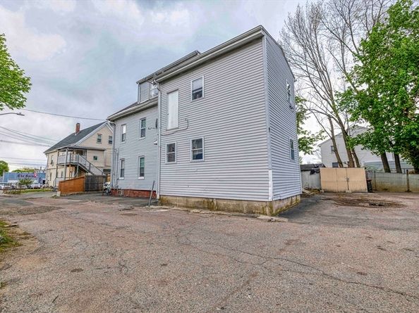 10 Main Street Pl, Brockton MA 02301