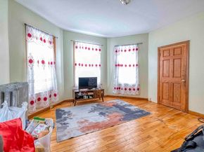 10 Main Street Pl, Brockton MA 02301
