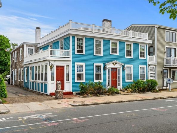 53 Western Ave, Gloucester MA 01930