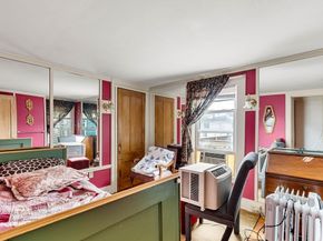 53 Western Ave, Gloucester MA 01930