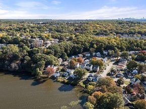 53 Hiawatha Ave, Waltham MA 02451